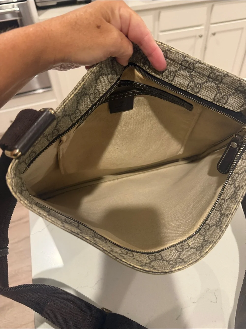 Gucci messenger crafted